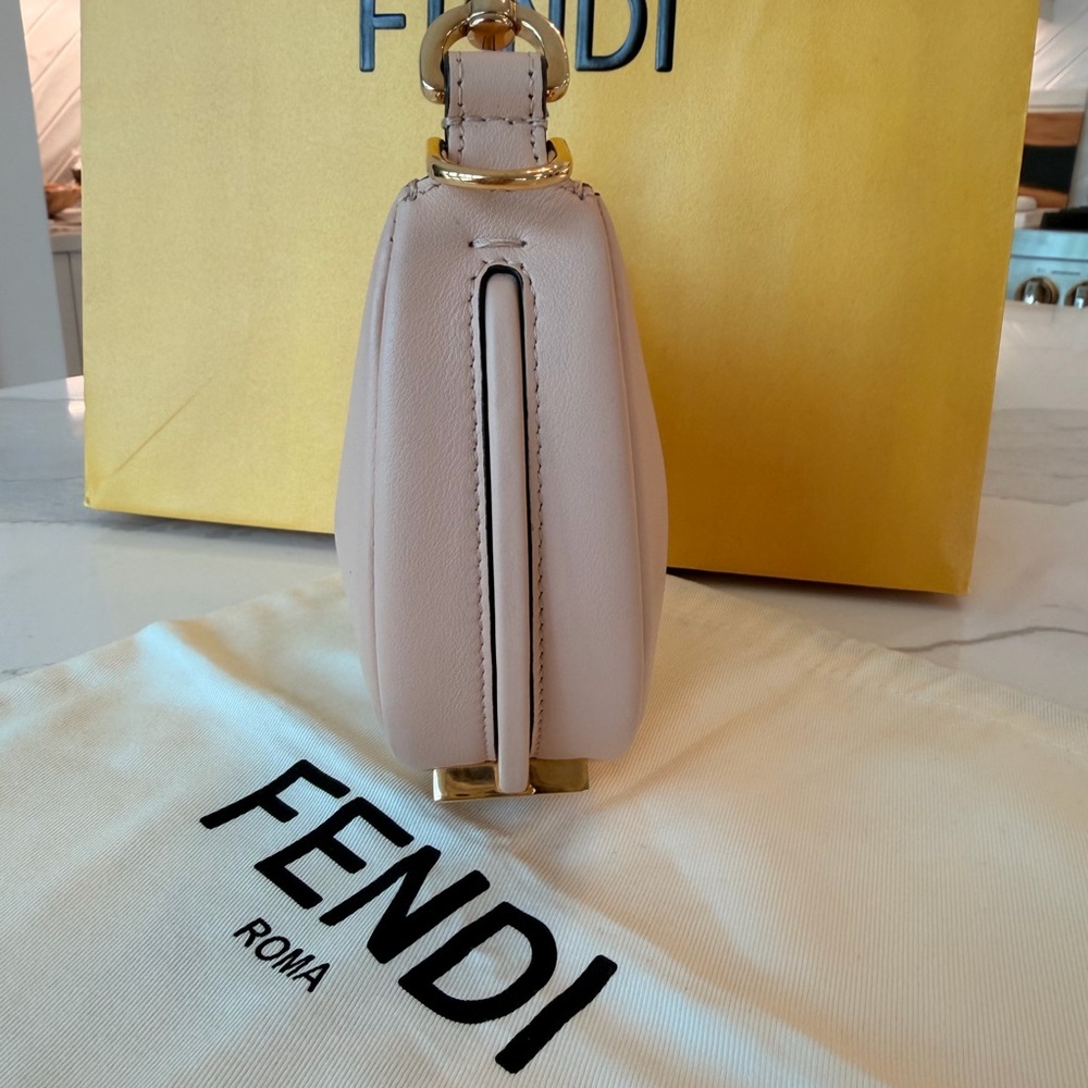Fendi Nano Fendigraphy Bag - Light Rose (100% authentic) - Picture 5 of 10